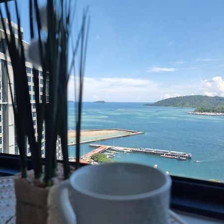 Nana Homestay - Jesselton Quay Кота-Кинабалу Экстерьер фото
