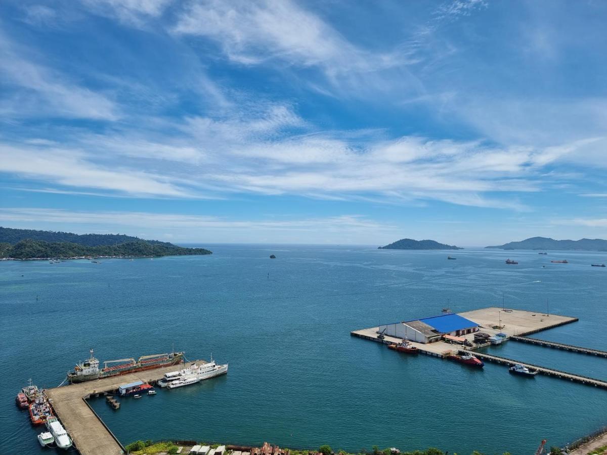 Nana Homestay - Jesselton Quay Кота-Кинабалу Экстерьер фото