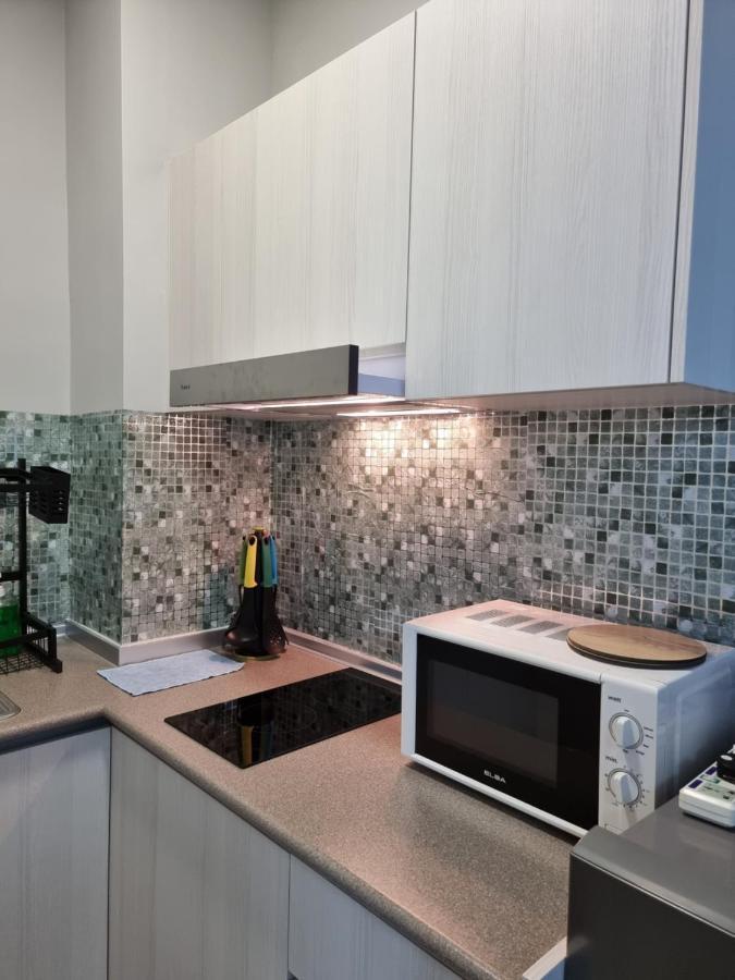 Nana Homestay - Jesselton Quay Кота-Кинабалу Экстерьер фото