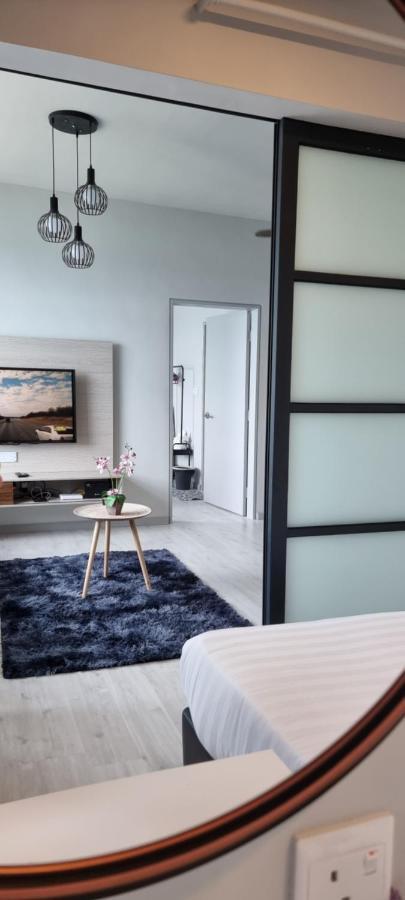 Nana Homestay - Jesselton Quay Кота-Кинабалу Экстерьер фото
