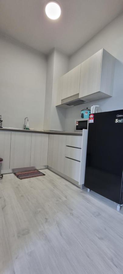 Nana Homestay - Jesselton Quay Кота-Кинабалу Экстерьер фото